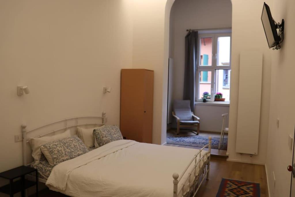 Little Apartment Over The Canal 볼로냐 외부 사진